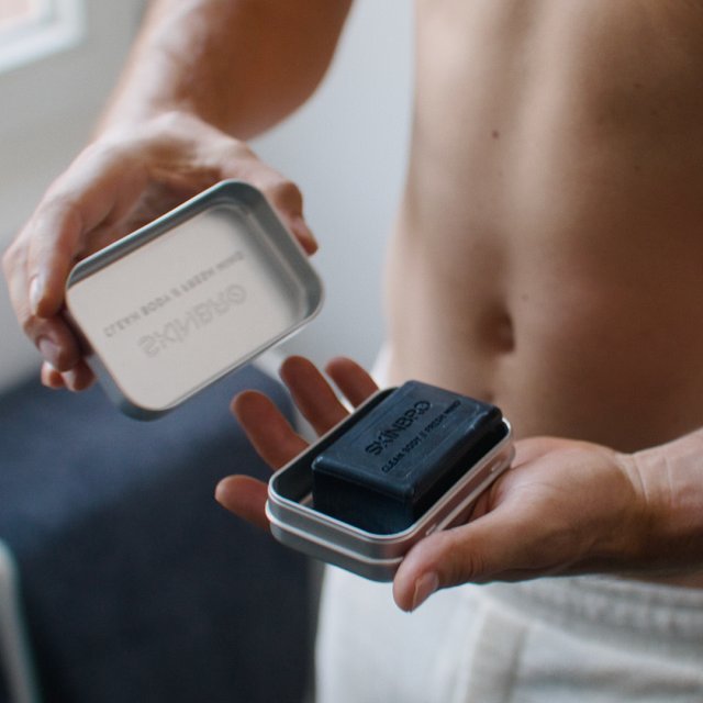 Skinbro-Erfahrung mit festem Durschgel und Shampoo