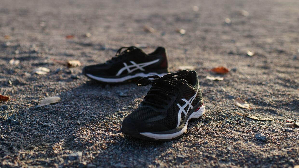 asic schuh