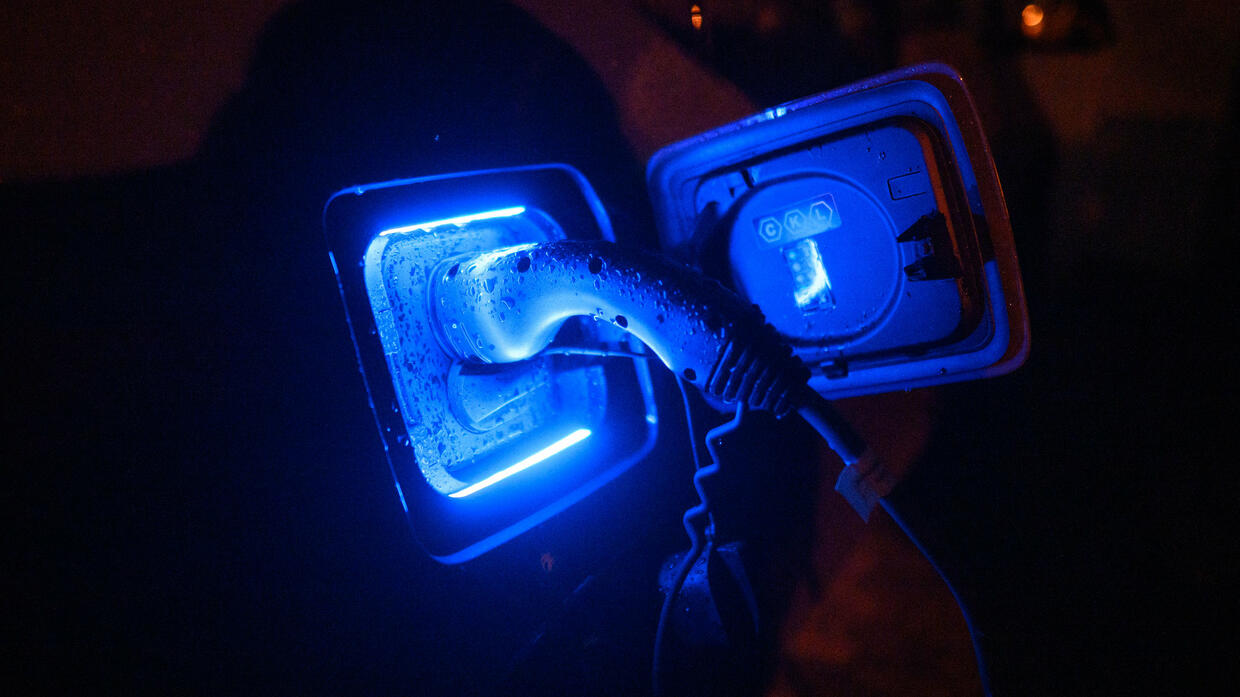 Why the battery discharges itself over time Breaking Latest News