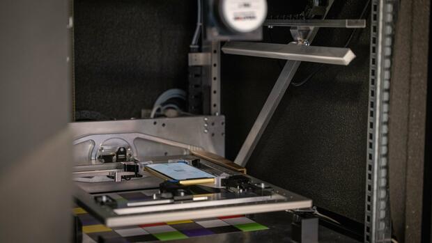 refurbed ist der führende Marktplatz im deutschsprachigen Raum für umfänglich erneuerte elektronische Produkte. Ob Smartphone, Kaffeevollautomat oder E-Bike - refurbished Produkte sparen immens viel Wasser und CO2 im Vergleich zu neuen Geräten, ohne bei Qualität und Garantie Abstriche zu machen. // Weiterer Text über ots und www.presseportal.de/nr/133676 / Die Verwendung dieses Bildes für redaktionelle Zwecke ist unter Beachtung aller mitgeteilten Nutzungsbedingungen zulässig und dann auch honorarfrei. Veröffentlichung ausschließlich mit Bildrechte-Hinweis. Quelle: refurbed
