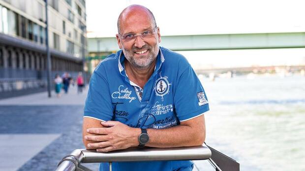 Reiner Huthmacher ist Gründer der Huthmacher Consulting GmbH mit Sitz in Bornheim. Das Unternehmen widmet die sich der Fachkräftebindung sowie der Fach- und Arbeitskräftegewinnung, entwickelt kleine und mittlere Unternehmen zu anziehenden Fachkräftemagneten, die sich die besten Bewerber aus dem umkämpften Markt aussuchen können. // Weiterer Text über ots und www.presseportal.de/nr/176533 / Die Verwendung dieses Bildes für redaktionelle Zwecke ist unter Beachtung aller mitgeteilten Nutzungsbedingungen zulässig und dann auch honorarfrei. Veröffentlichung ausschließlich mit Bildrechte-Hinweis. Quelle: Huthmacher & Partner/Ronny Bartel