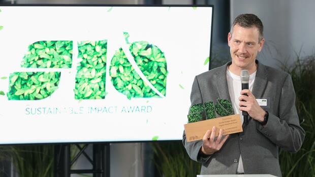 Ulrich Glemnitz nahm im vergangenen Jahr den SIA-Award für sein Unternehmen Bunte Burger entgegen. Quelle: PR/Uta Wagner