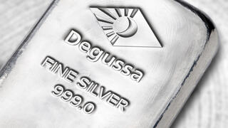 Degussa Goldhandel GmbH: Silber langfristig im Aufwind: Die junge Generation geht voran / Deutschlands Edelmetall-Geheimtipp entdeckt neue Fans
