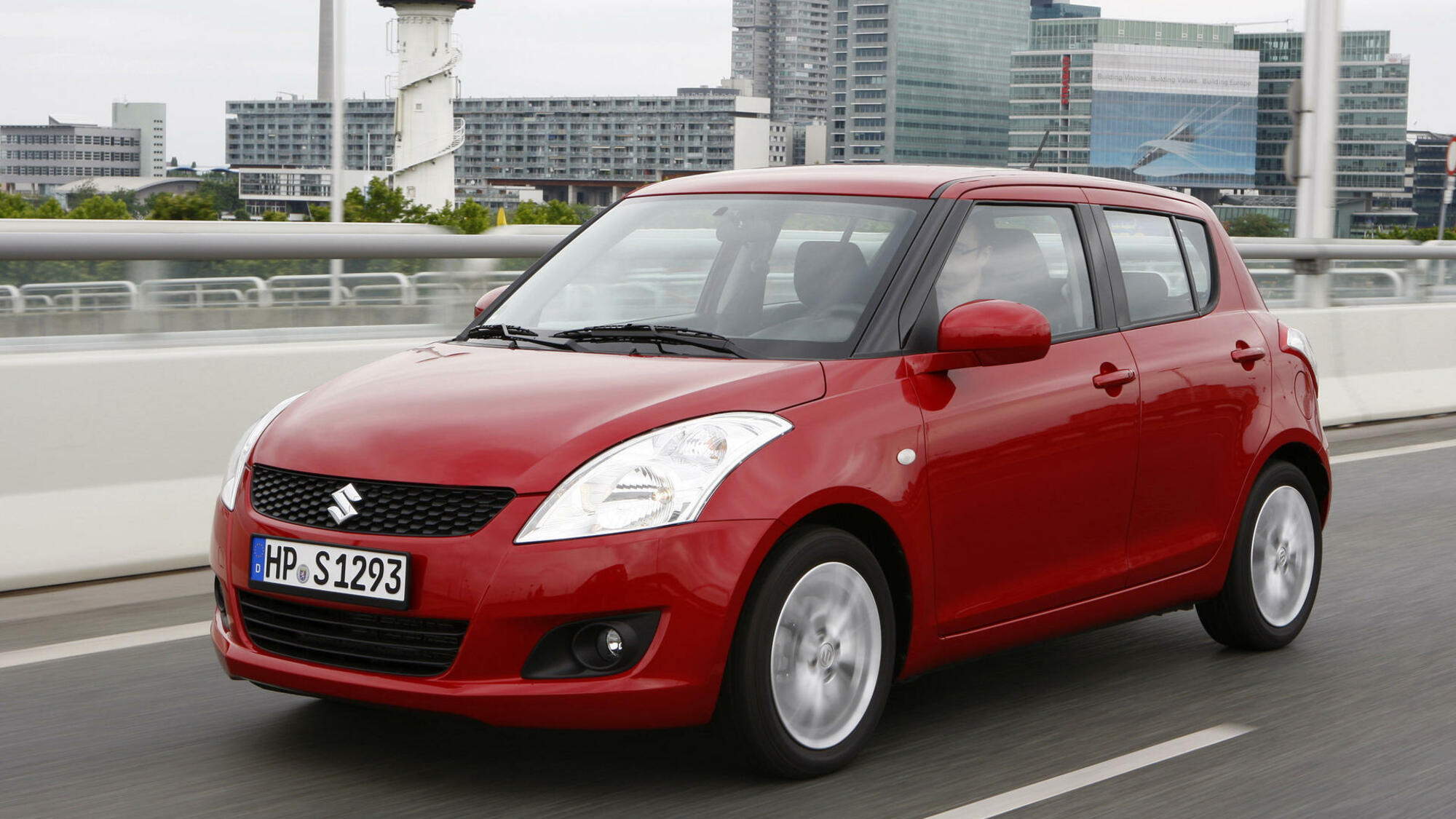 Сузуки свифт 1. Сузуки свифт гибрид. Судзуки свифт. Suzuki swift 4wd. Сузуки свифт 2004.